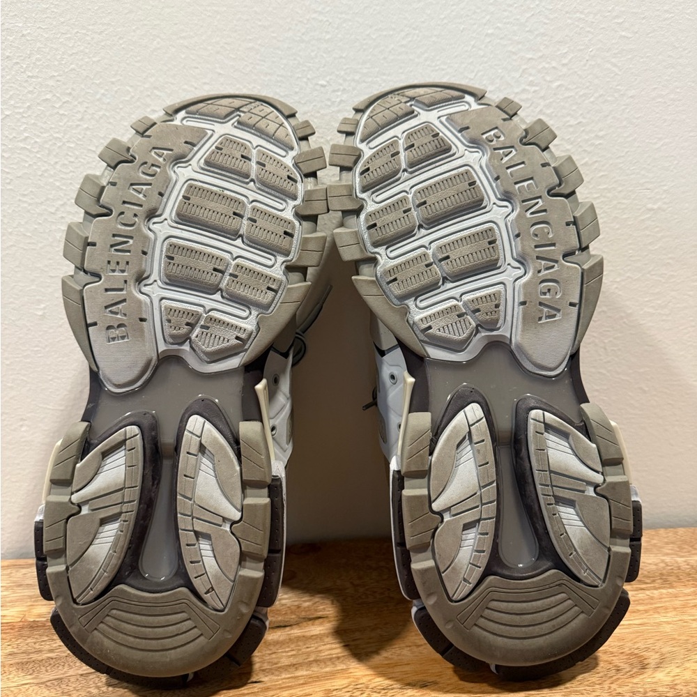 Balenciaga Light Gray and Dark Gray Sneakers - Picture 5 of 9
